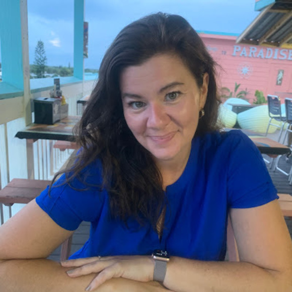 Meet your Posher, Leslie - Picture 1 of 1